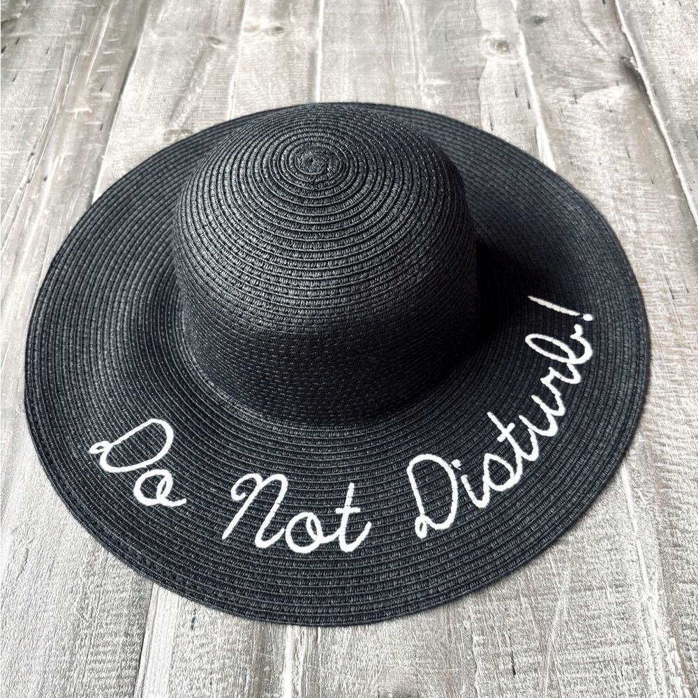 “Do Not Disturb” Summer Vacation Lounge Sun Hat